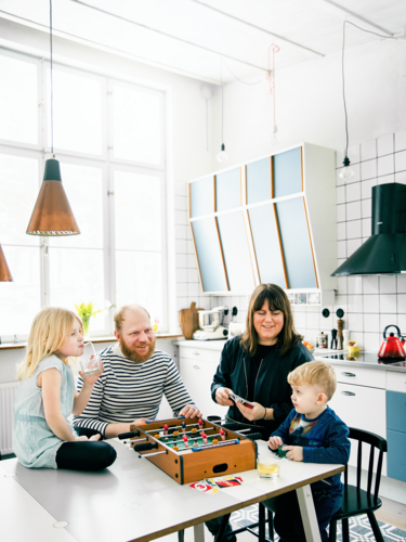 Rodzinne spotkania w kuchni - jak zaaranżować przestrzeń stylowo i przytulnie?